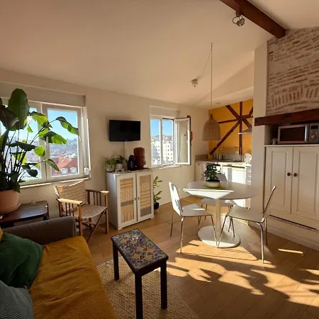 Apartment Petit Loft In The Heart Of Lisbon