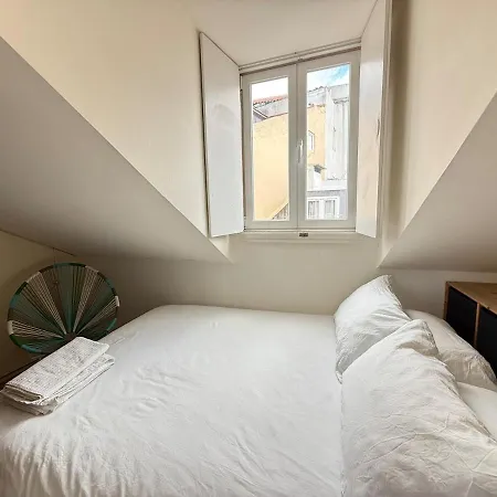 Petit Loft In The Heart Of * Lisbon