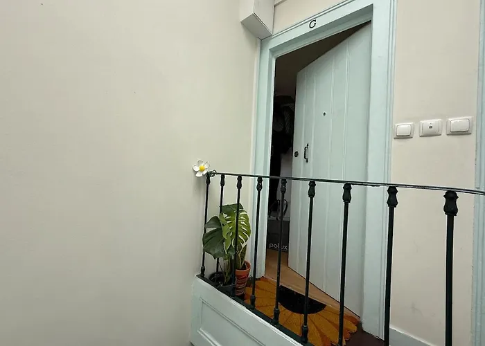 Petit Loft In The Heart Of Apartment